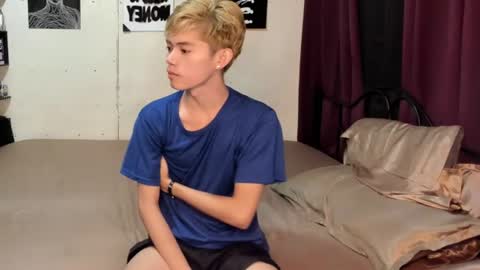 Kianhot twink online show from September 2, 10:50 am