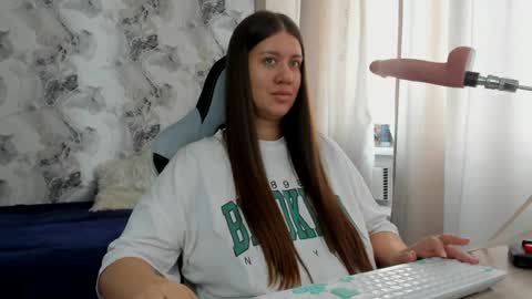 kianna_dior_ online show from July 17, 12:05 pm
