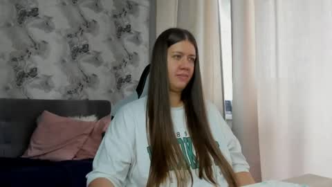 kianna_dior_ online show from July 27, 12:43 pm