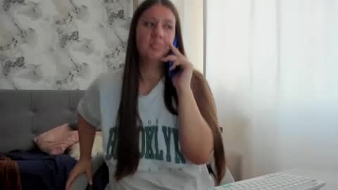 kianna_dior_ online show from August 5, 11:08 am