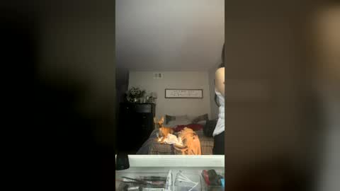 kiannaluv online show from July 11, 2:01 pm