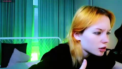 Kira online show from August 6, 1:48 am
