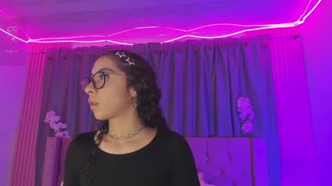 Kiara online show from August 12, 3:42 am