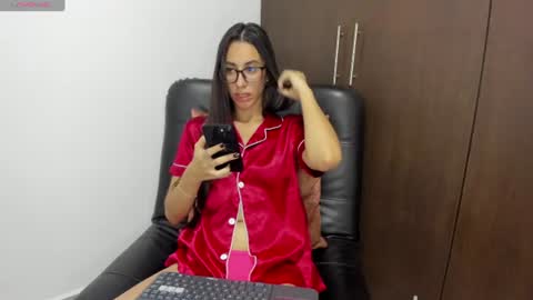 Kiara online show from June 11, 4:40 am