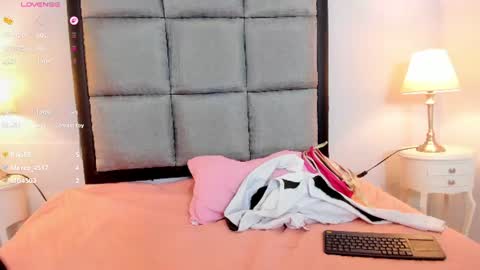 Kiara Vega online show from August 8, 11:05 pm