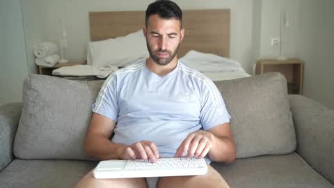 Hello I am Manu welcome to my room  online show from April 28, 9:20 am