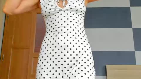 KIERA 30 THOMAS 38 online show from August 16, 5:22 am