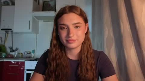 Cou cou my name is Sofi  Lets hit 10 Thumbs Up together   online show from June 16, 3:10 pm