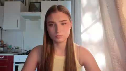 Cou cou my name is Sofi  Lets hit 10 Thumbs Up together   online show from July 1, 1:56 pm