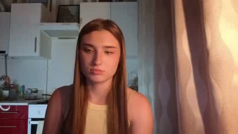 Cou cou my name is Sofi  Lets hit 10 Thumbs Up together   online show from July 1, 9:38 pm