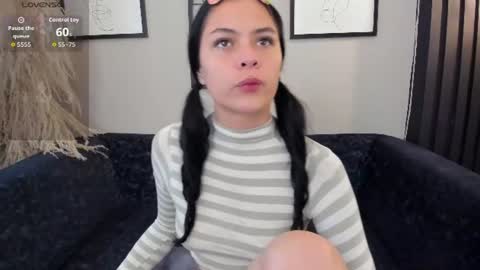 Kiki online show from August 4, 1:41 pm