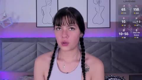 Kiki online show from August 8, 5:46 pm