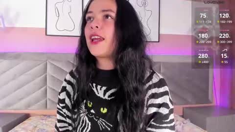 Kiki online show from August 10, 6:53 pm