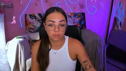 kiki_swan online show from August 11, 6:48 am