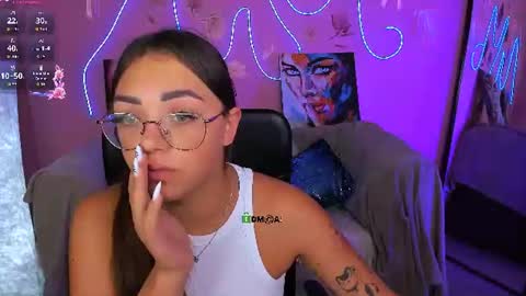 kiki_swan online show from August 11, 9:00 am