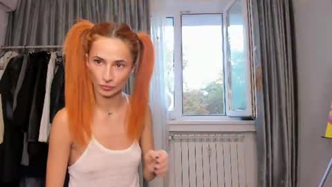 KikkoLee online show from September 5, 4:01 pm