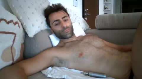 kikkus01 online show from July 30, 9:16 am