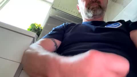 William online show from May 12, 9:42 am