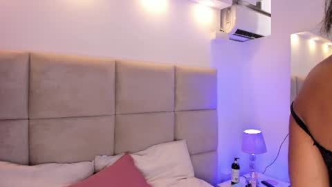 SHURI LUX  online show from August 1, 7:42 pm