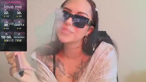 kim_brownie online show from July 22, 10:50 am