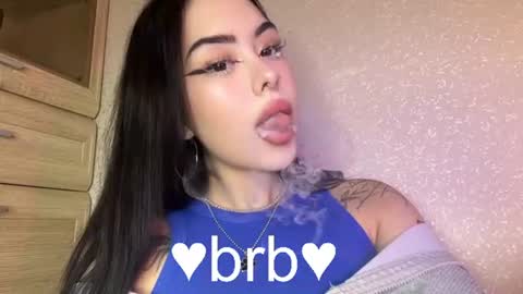 kim_brownie online show from August 3, 8:10 am