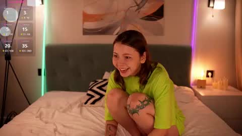 Mia online show from August 5, 2:15 pm