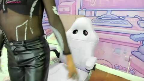 kim online show from August 9, 3:40 am
