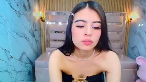 Kimberly online show from August 9, 3:46 pm