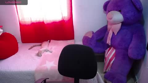 Kim online show from July 9, 3:28 pm