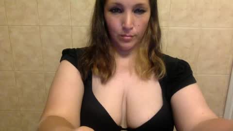 KimberlyLynn online show from August 2, 2:35 pm