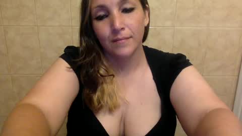 KimberlyLynn online show from August 12, 1:46 pm