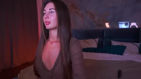 Kim online show from August 4, 1:08 pm