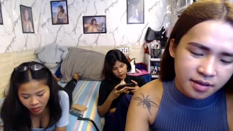 kimchuueee online show from July 23, 3:58 pm