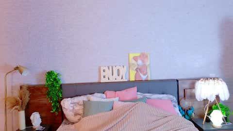 KimEvanss online show from May 27, 5:53 am