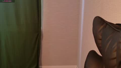 KimEvanss online show from July 19, 12:18 pm