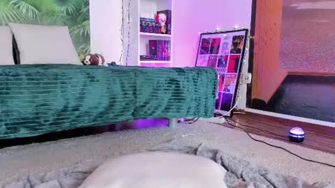 kimi_ko__ online show from August 8, 9:31 am