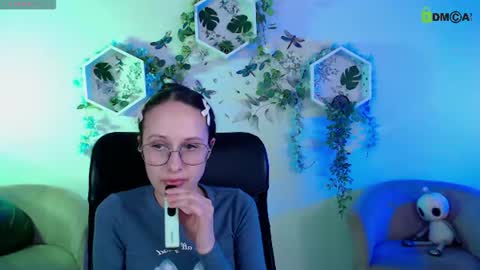 kimi_sky online show from July 30, 1:35 am