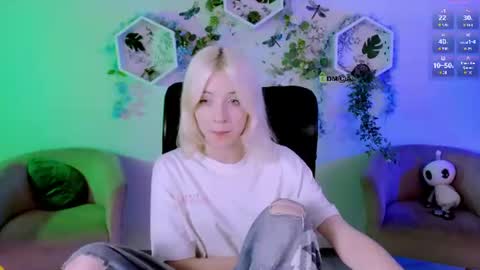 kimi_sky online show from August 3, 12:28 am