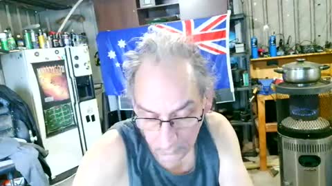 kimintheshed online show from June 21, 6:36 am