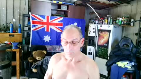 kimintheshed online show from July 5, 4:59 am