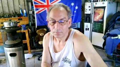 kimintheshed online show from July 18, 2:45 am