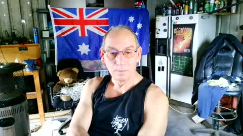 kimintheshed online show from August 9, 8:15 am