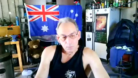 kimintheshed online show from August 16, 5:44 am