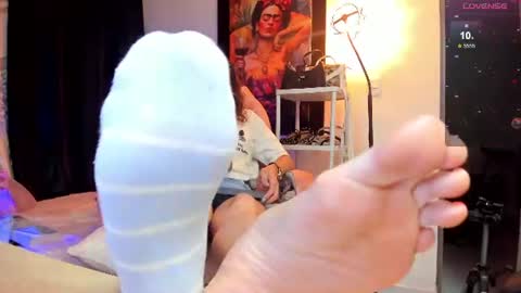 kimmberly_saenz_ online show from July 23, 1:52 am