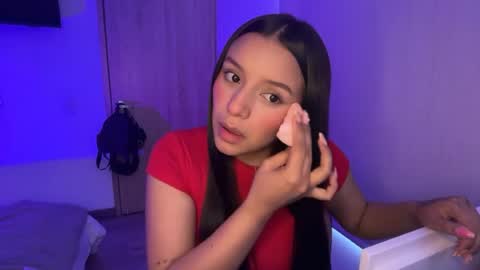 kimmi online show from August 4, 10:07 pm