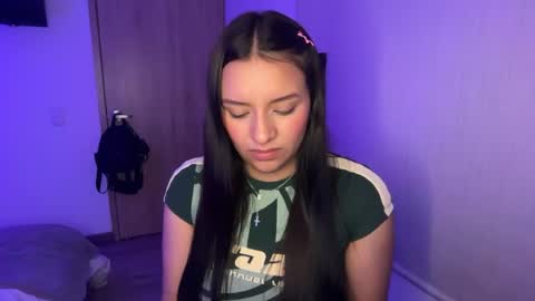 kimmi online show from August 6, 1:04 am