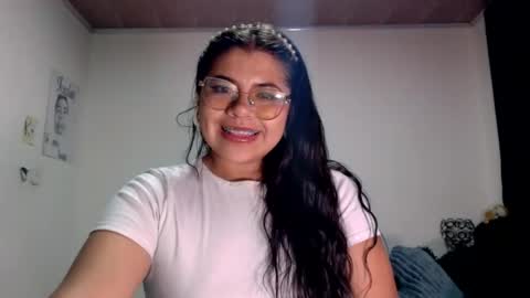 Kimmy Mariana online show from August 2, 4:52 am