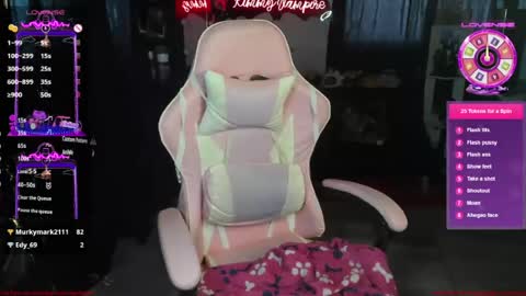 Kim  online show from July 18, 6:53 pm