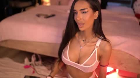 Kim online show from August 5, 5:33 pm