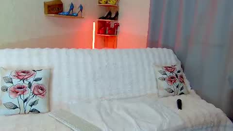 Kim online show from August 14, 7:50 pm